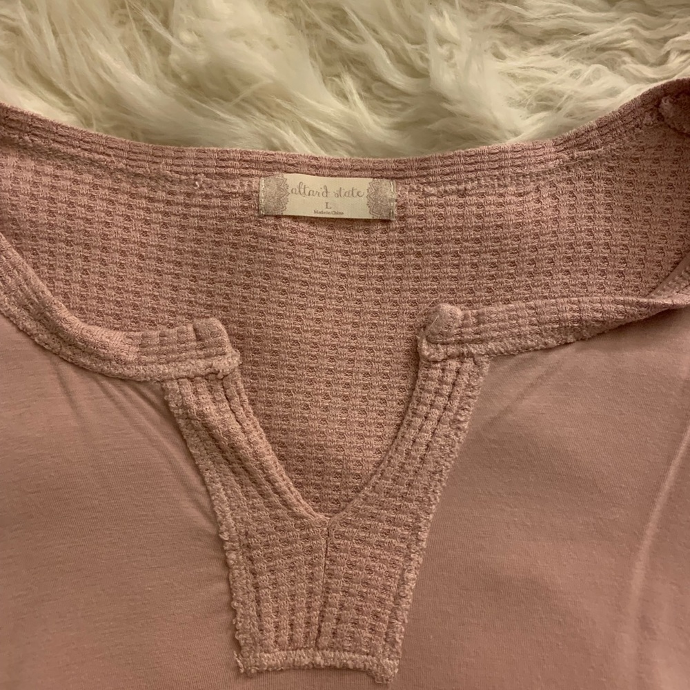 light pink long sleeve top - Picture 2 of 4